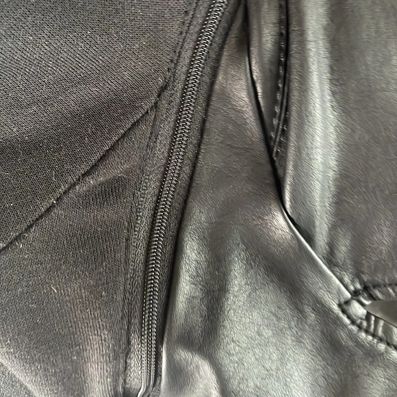 Black Leather Coat with Sweatshirt L - Picture 6 of 6